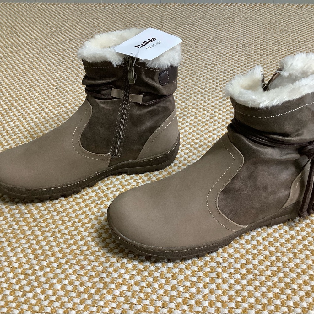 Rollda  womens winter boots faux fur lined size 9 NWT.